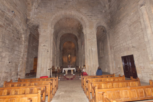 Cabecera de la iglesia románica de Leire