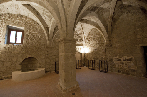 Columna central de la cocina del monasterio de Valbuena