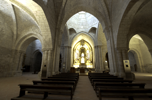 Cabecera de la iglesia de valbuena con las tres capillas