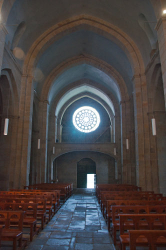Nave central de la iglesia de Armenteira